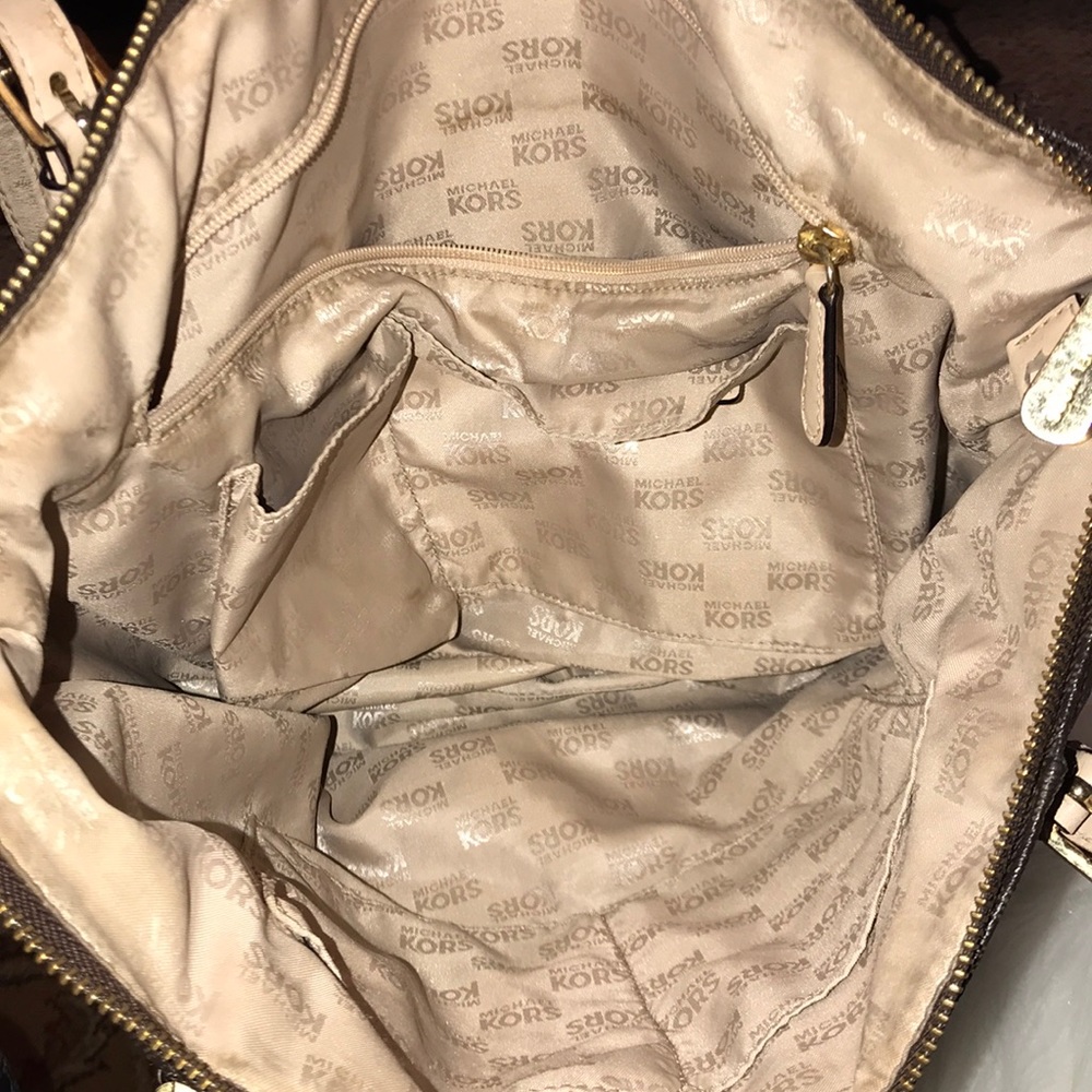 Michael Kors Ladies handbag - Picture 6 of 6